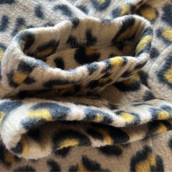 Urban Outfitters‎ | Men’s Fleece Hoodie Animal Print with Pockets Brown/Gold M - Picture 12 of 15